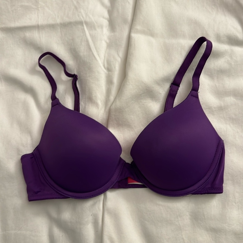 PINK Victoria’s Secret T-Shirt Push Up Bra (purple)